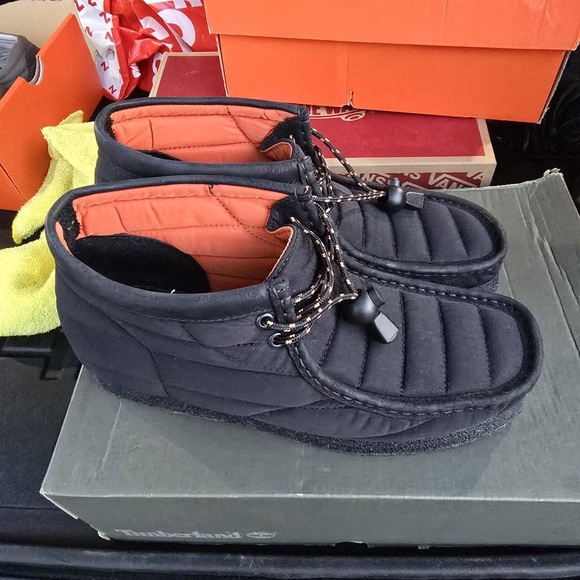 Clarks Black Chukka Boots - Picture 1 of 6